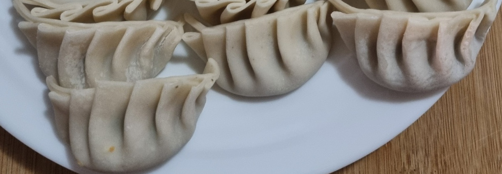 Gyoza plated raw.jpg