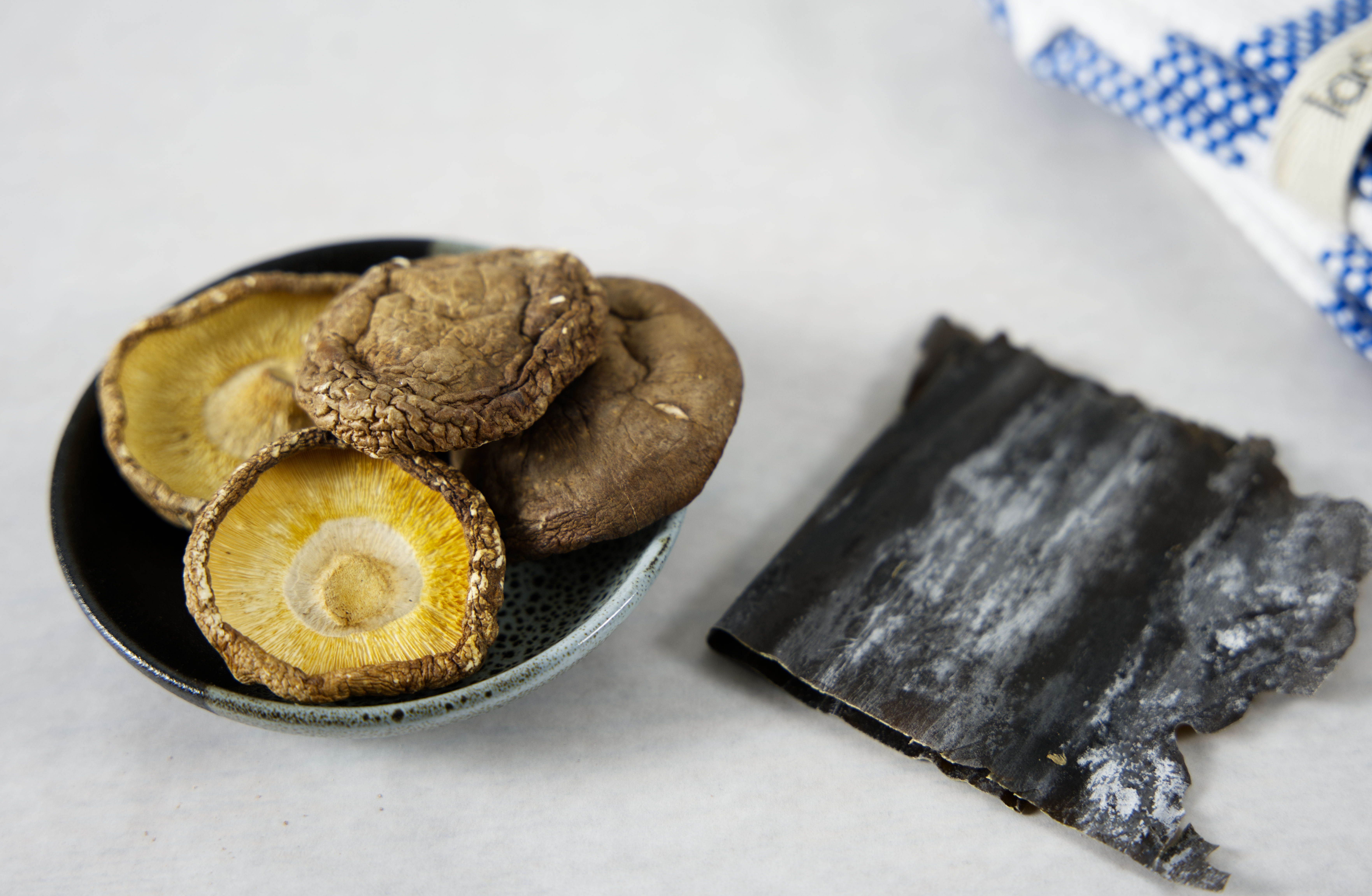 Shiitake Konbu 1-4.jpg